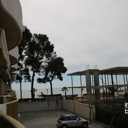 Internacional Cambrils, Climatizado Y Con Piscina * Cambrils