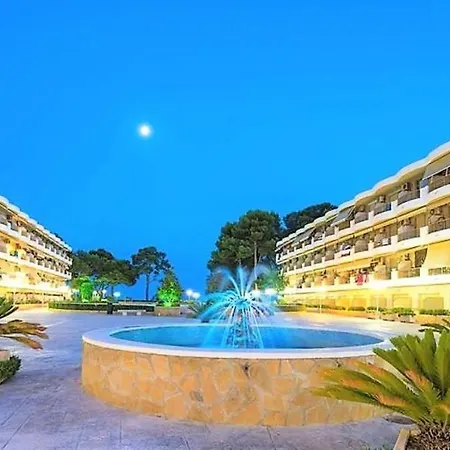 Internacional Cambrils, Climatizado Y Con Piscina * Cambrils